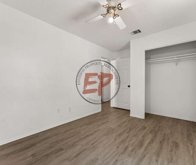 Building Photo - 1727 Ramada Dr