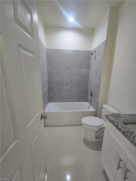 Building Photo - 324 Mangonia Ave