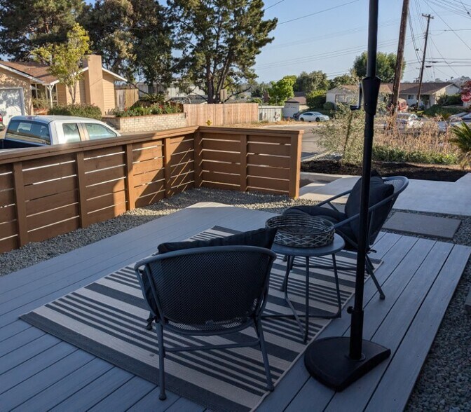 Building Photo - 8422 Highwood Dr