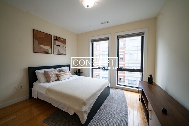 Building Photo - 9 Miner St