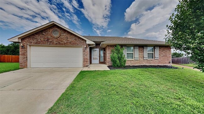 Building Photo - 1300 Selborne Pl