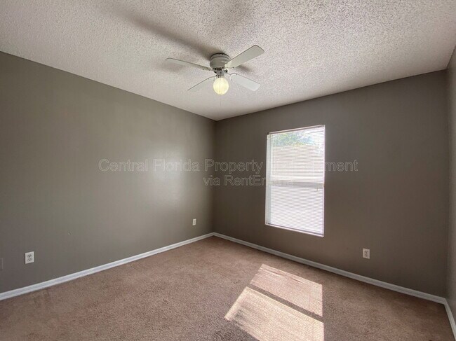 Building Photo - 13820 Eagleridge Ct