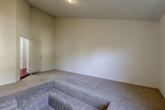 Building Photo - Single Family Home in the Heart of Santa Clara