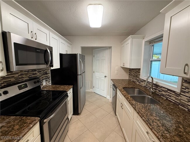 Building Photo - 6675 Fiesta Way