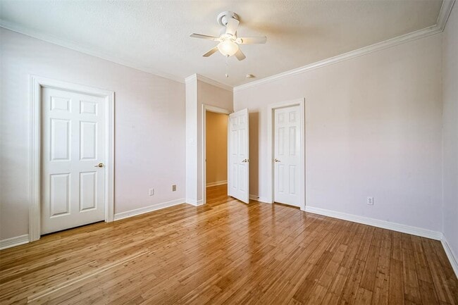 Building Photo - 926 Birdsall St