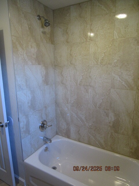 Building Photo - 715 Essex Rd