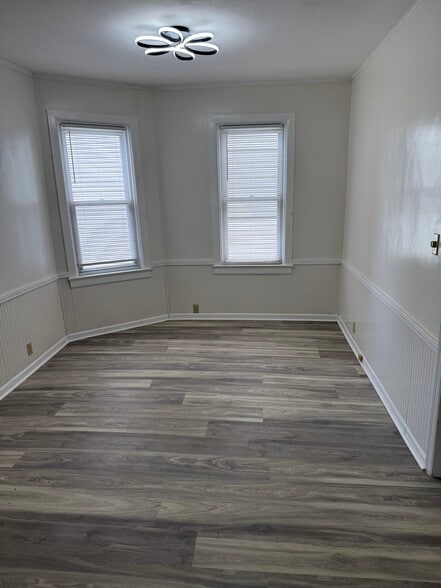 Building Photo - 433 Chestnut Ave
