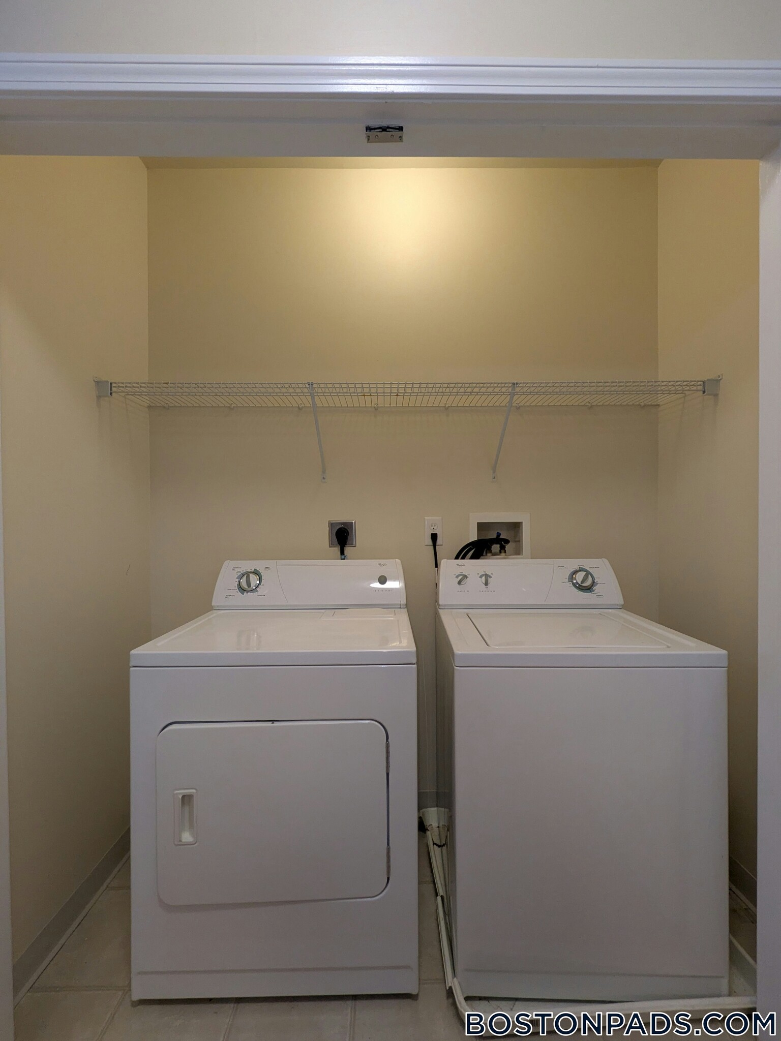 Building Photo - 311 Lowell St