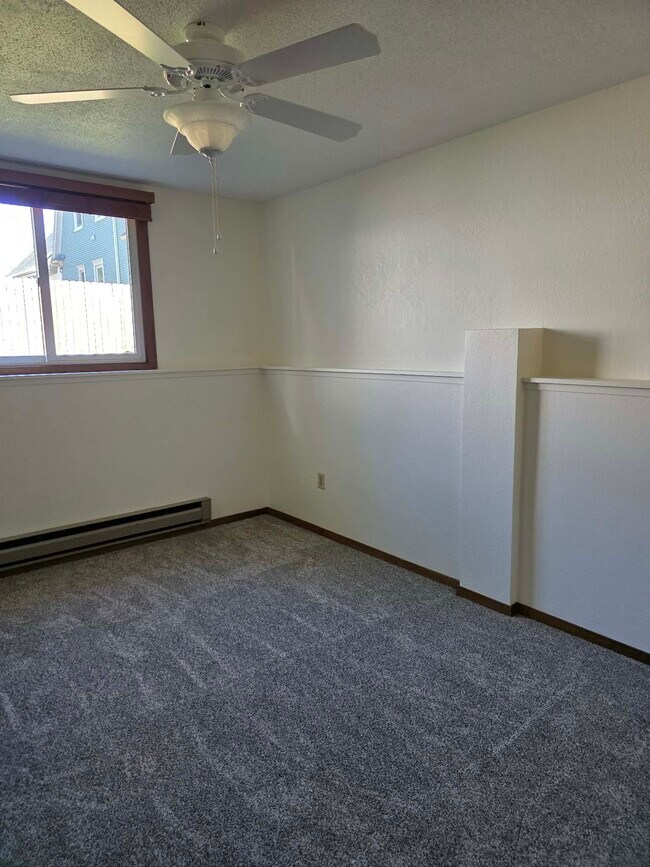 Building Photo - 317 3rd Ave SE
