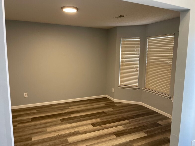 Building Photo - 607 Pipkin Dr