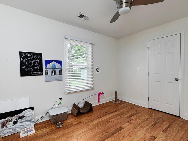 Building Photo - 3940 Forrest Ct