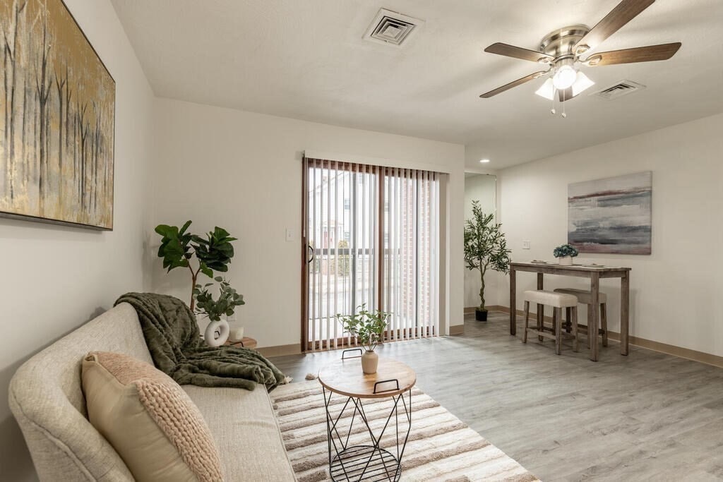 Building Photo - 15 Ferry St