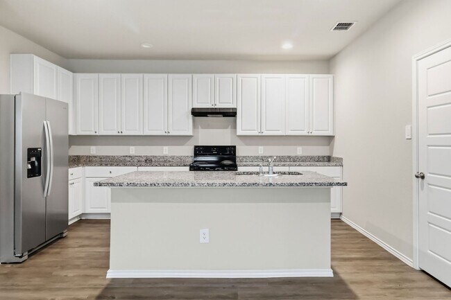 Building Photo - 7314 Marina Del Rey