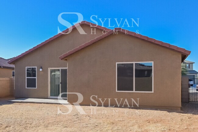 Building Photo - Come view this charming home
