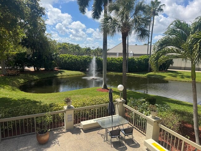 Building Photo - 4801 Martinique Pl