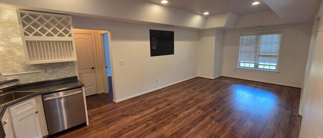 Building Photo - Beautiful Home with a full in law suite in Lewisville