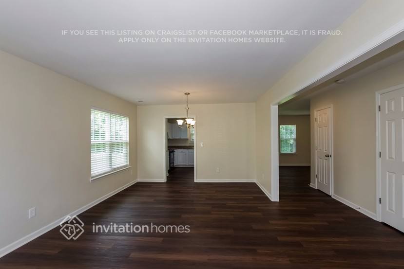 Building Photo - 5219 Grass Ridge Dr