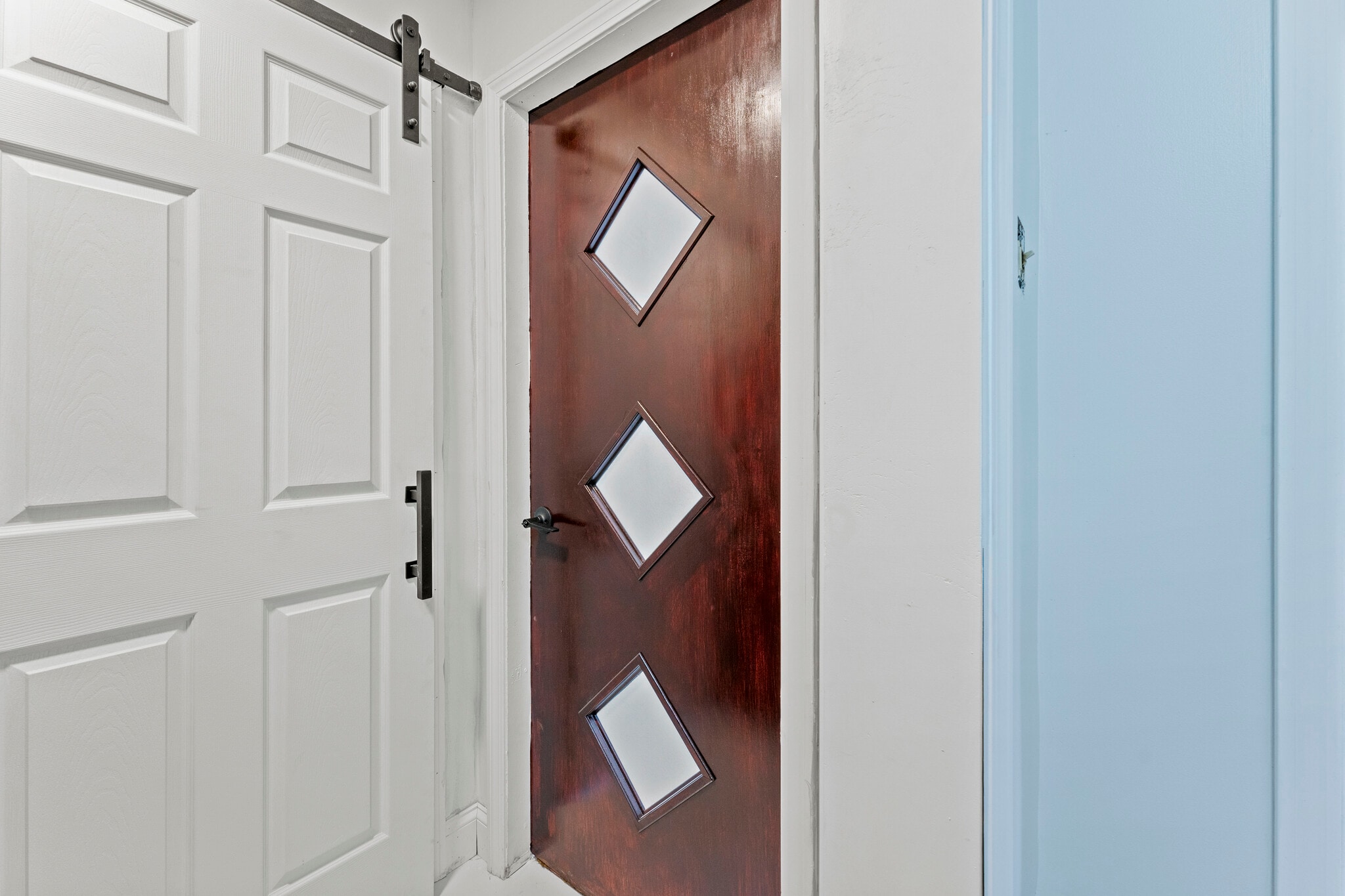 Building Photo - 210 Raymond Rd