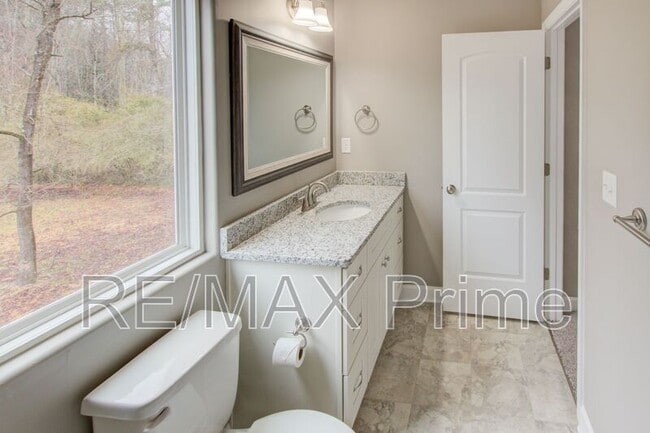 Building Photo - 4158 Pughsville Rd