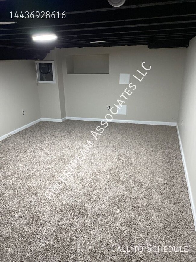 Building Photo - 2434 E Preston St