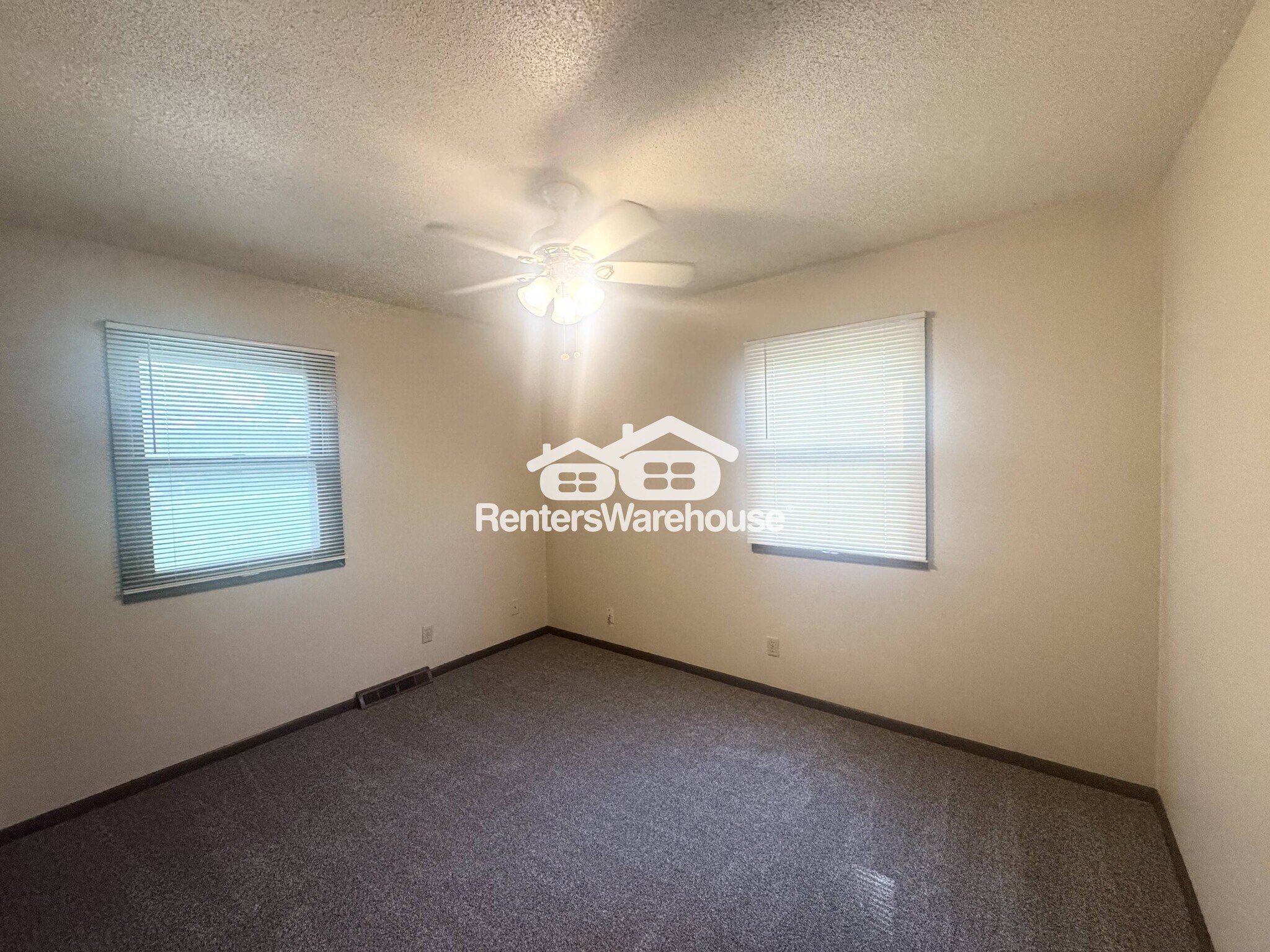 Building Photo - 3332 Valdez Ct