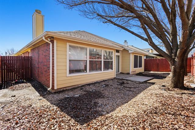 Building Photo - 5636 Creekhollow Dr