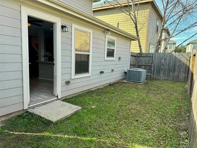 Building Photo - 18804 Sinea Dr