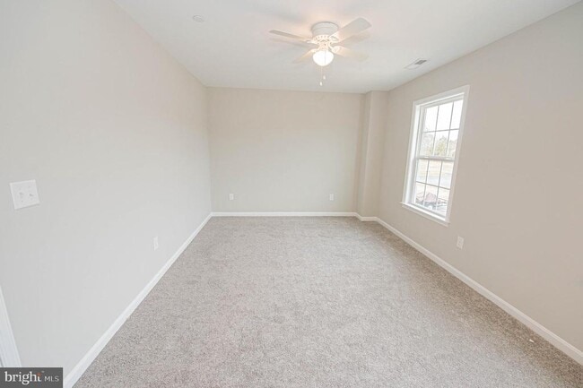 Building Photo - 243 Morgans Ct
