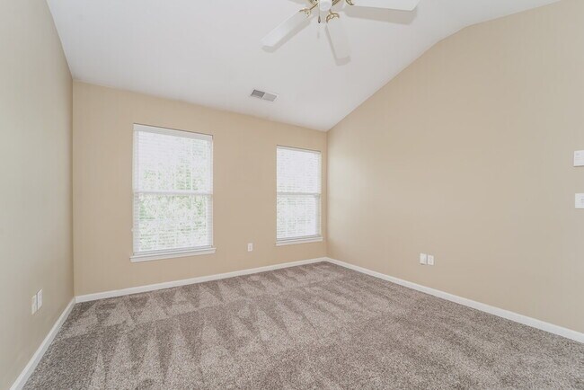 Building Photo - 2503 Carmathen Rd