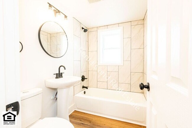 Building Photo - 1823 Griswold Dr