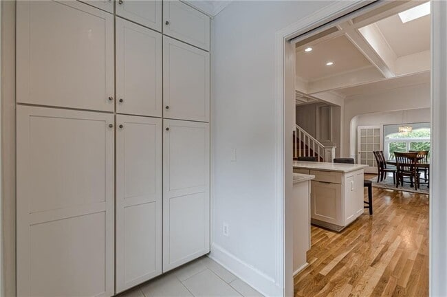 Building Photo - 1189 Reeder Cir NE