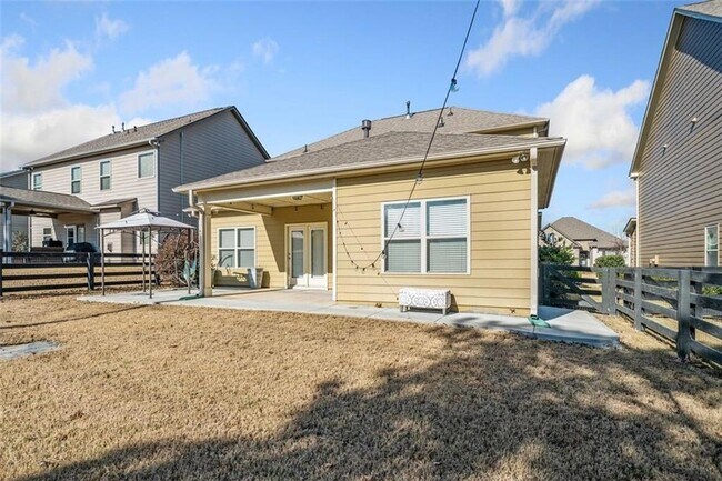 Building Photo - 6623 Rivergreen Rd