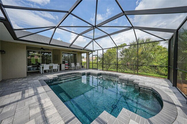 Building Photo - 2880 Vogler Ln