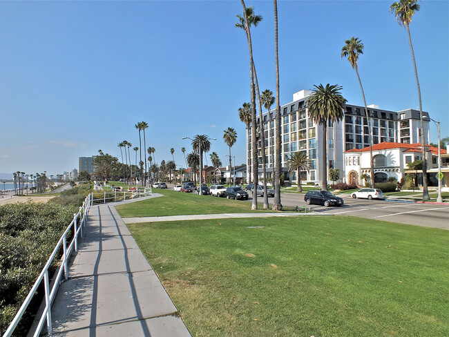 Historic Bluff Heights @ Belmont Shore - 2601 E Ocean Blvd