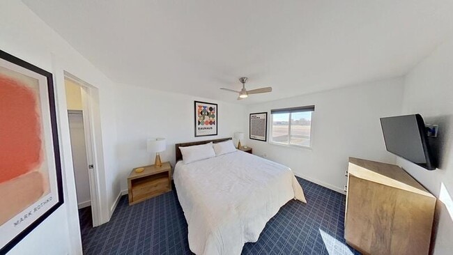 Building Photo - 11409 Jay St