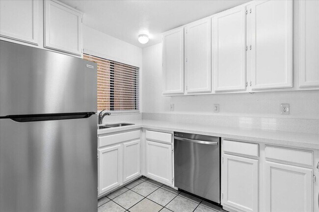 Building Photo - 31601 Avenida Maravilla
