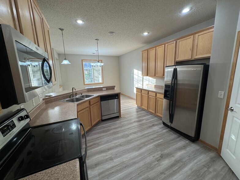 Building Photo - 3443 Cherry Ln