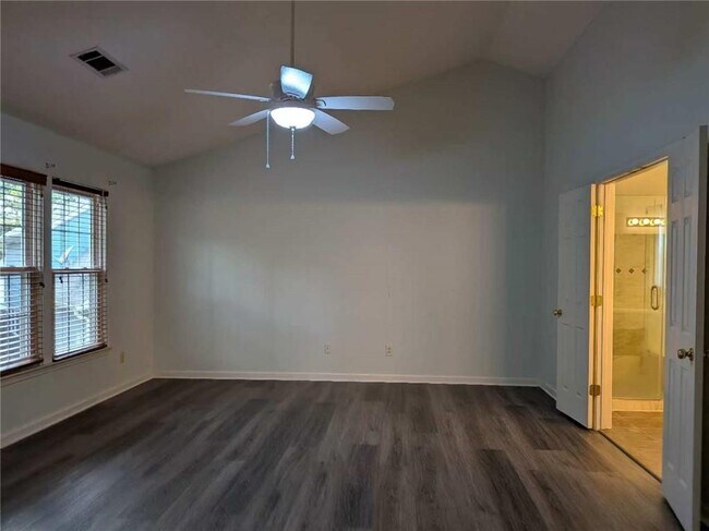 Building Photo - 2770 Shelter Cove NW