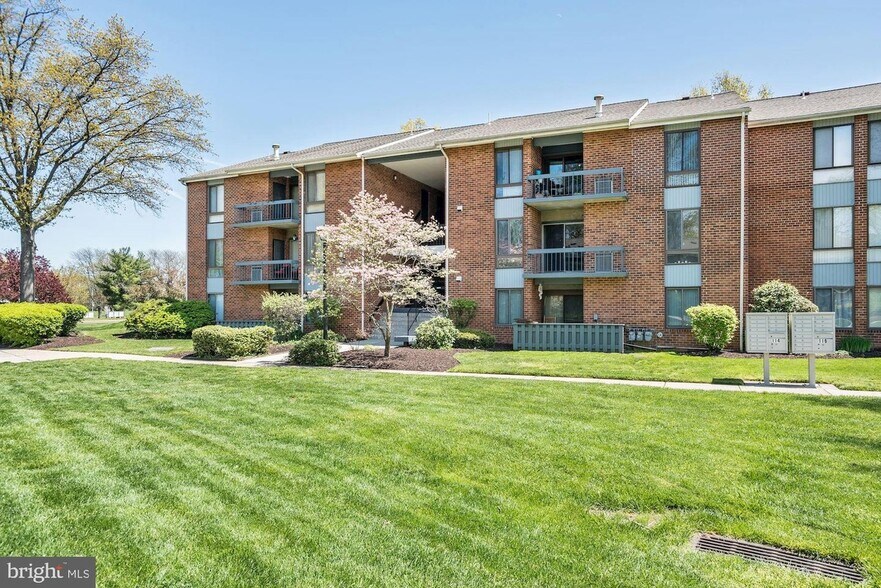 Building Photo - 114 Van Buren Rd