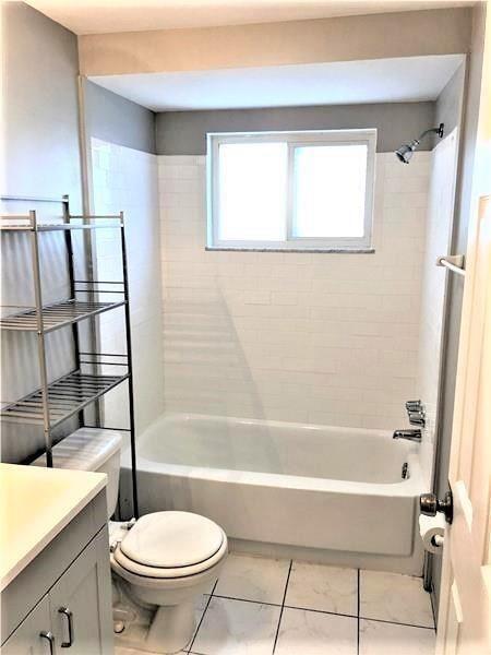 Building Photo - 3768 W 5th Ave