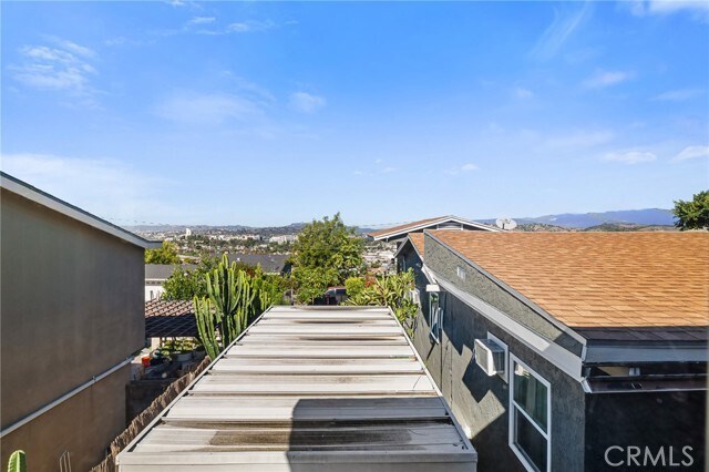 Building Photo - 3732 Dwiggins St