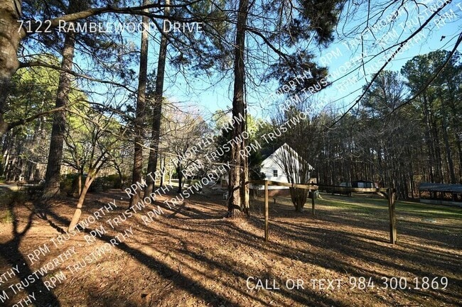 Building Photo - 7122 Ramblewood Dr