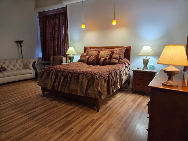 Building Photo - 212 Hice Ave