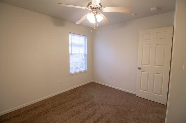 Building Photo - 1424 Bodie Dr