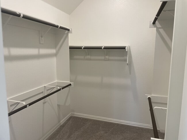 Building Photo - 417 Durian Lp