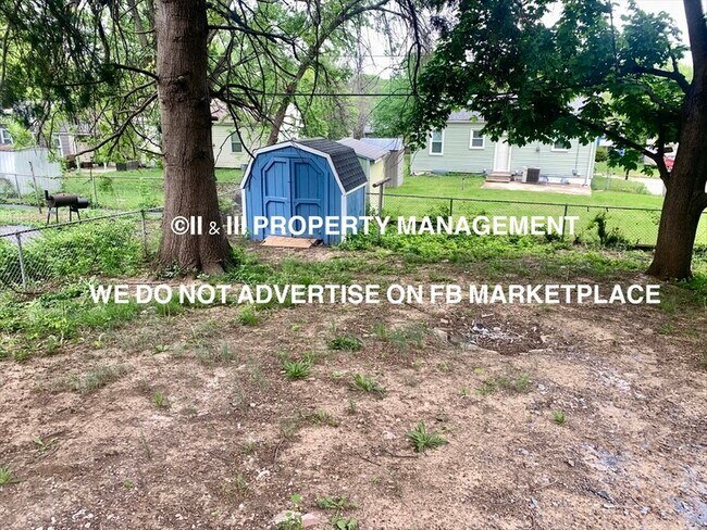 Building Photo - 3013 S Mason Ave