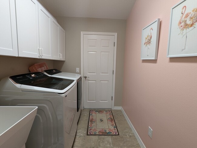 Building Photo - 3156 Brine Way