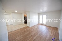 Building Photo - Beautiful & Spacious 2B2b Condo in Great N...