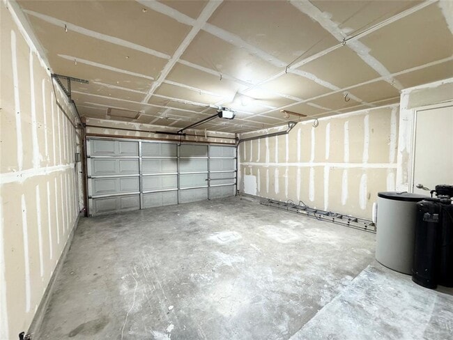 Building Photo - 1501 Van Horn Dr