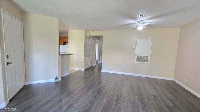 Building Photo - 5002 S Rainbow Blvd